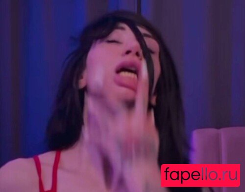 Elif Demirezer Nude Onlyfans Photo 16