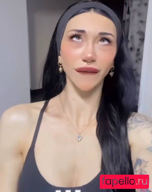 Elif Demirezer Nude Onlyfans Photo 13