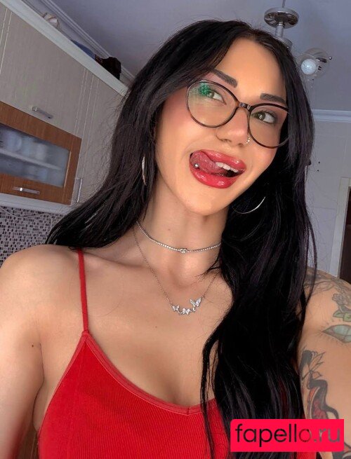 Elif Demirezer Nude Onlyfans Photo 12