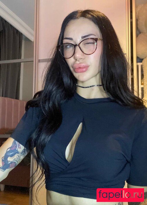 Elif Demirezer Nude Onlyfans Photo 11