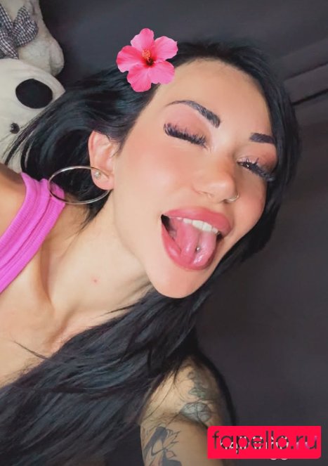 Elif Demirezer Nude Onlyfans Photo 8