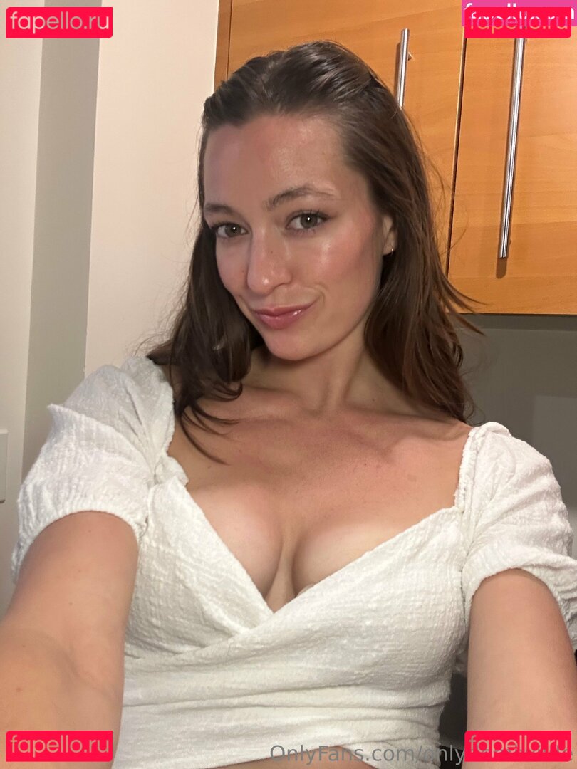 demiwildeauthor / onlydemiwilde Onlyfans Photo Gallery 