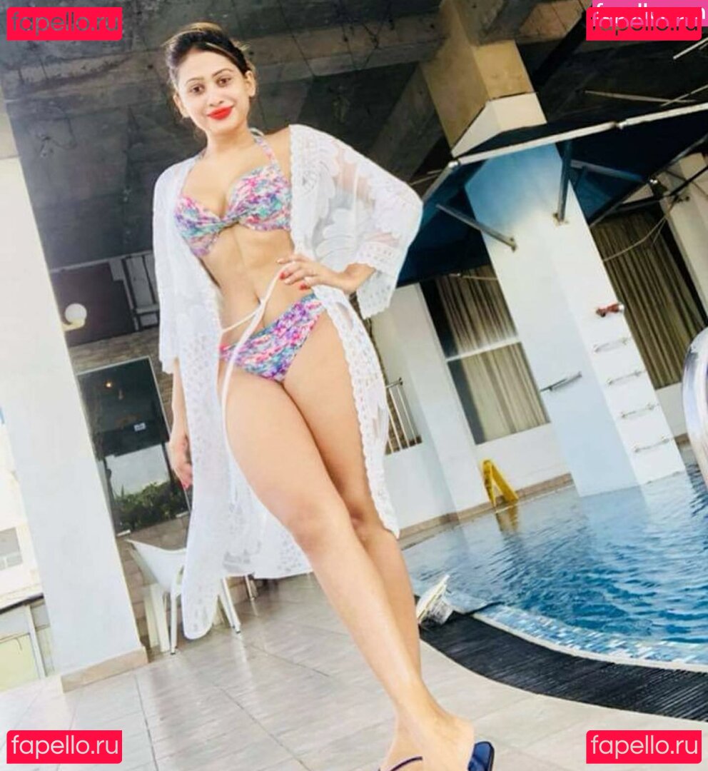 Piumi Hansamali / queenpiumi Onlyfans Photo Gallery 