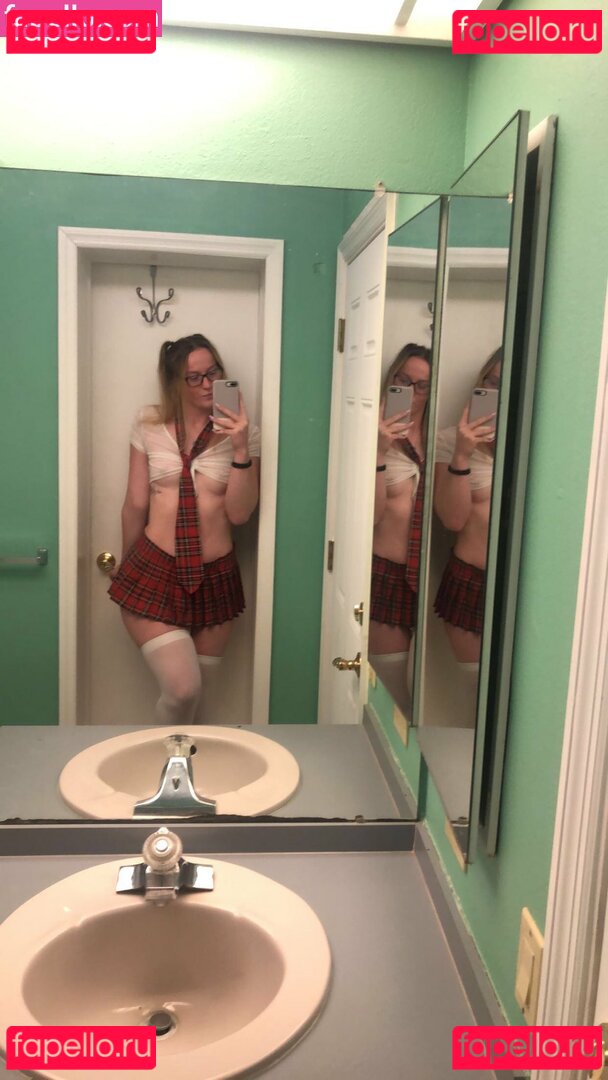 nicoleekait / therealnicoleekait4 Onlyfans Photo Gallery 