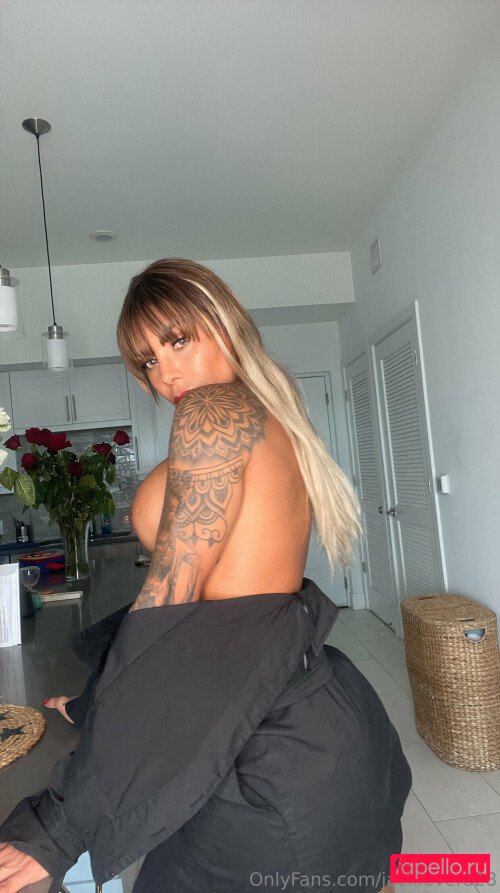Jackie Vera / jackievera28 Nude Onlyfans Photo 10