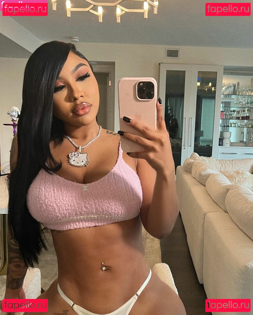 Ari Fletcher / AriTheDon / therealkylesister Onlyfans Photo Gallery 