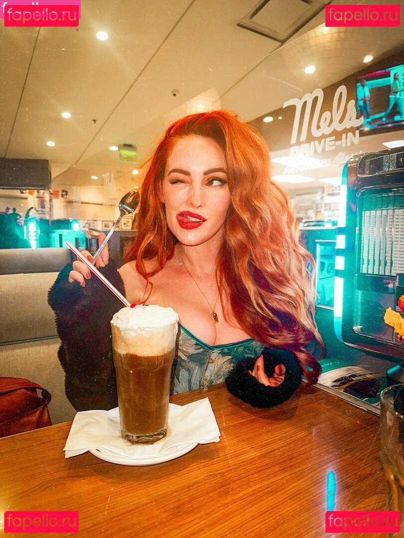 Nicole Simone / late.july / nicolesimonelatejuly Onlyfans Photo Gallery 