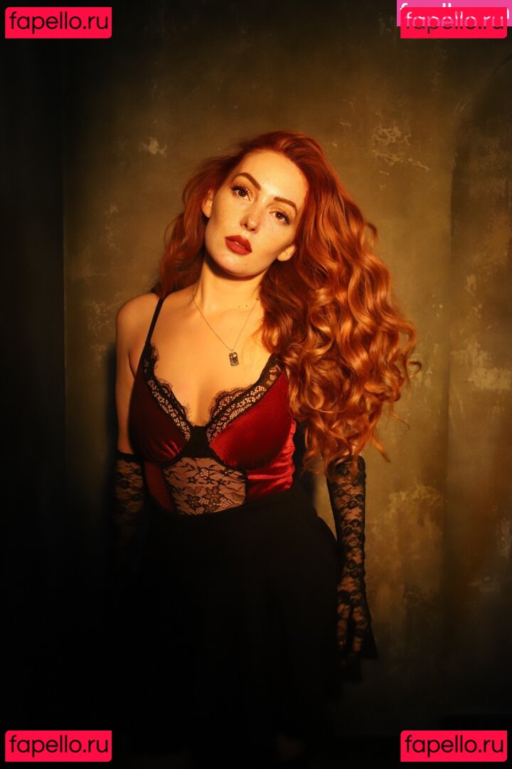 Nicole Simone / late.july / nicolesimonelatejuly Onlyfans Photo Gallery 