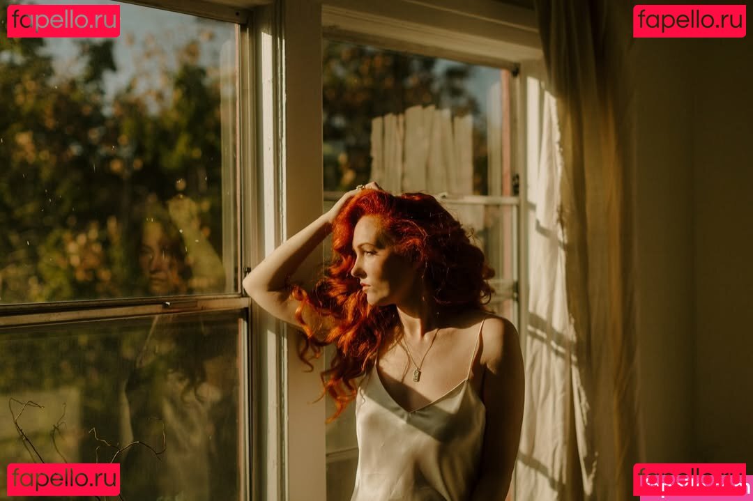 Nicole Simone / late.july / nicolesimonelatejuly Onlyfans Photo Gallery 