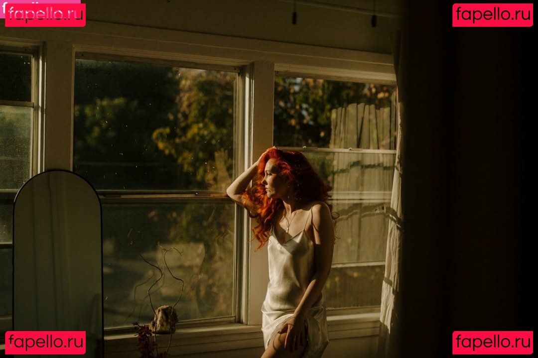 Nicole Simone / late.july / nicolesimonelatejuly Onlyfans Photo Gallery 