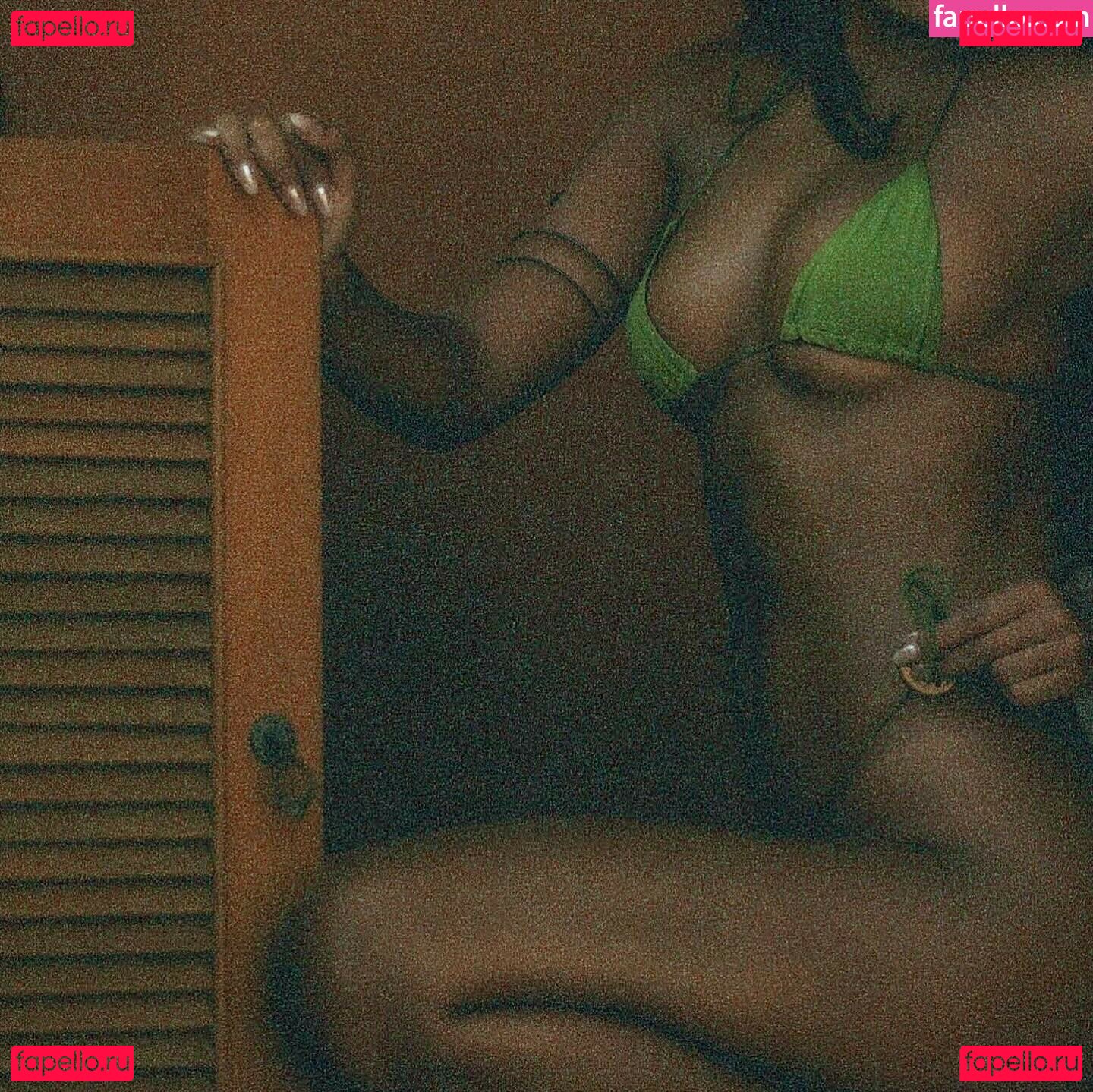 Mell Muzzillo / mellmuzzillo Onlyfans Photo Gallery 