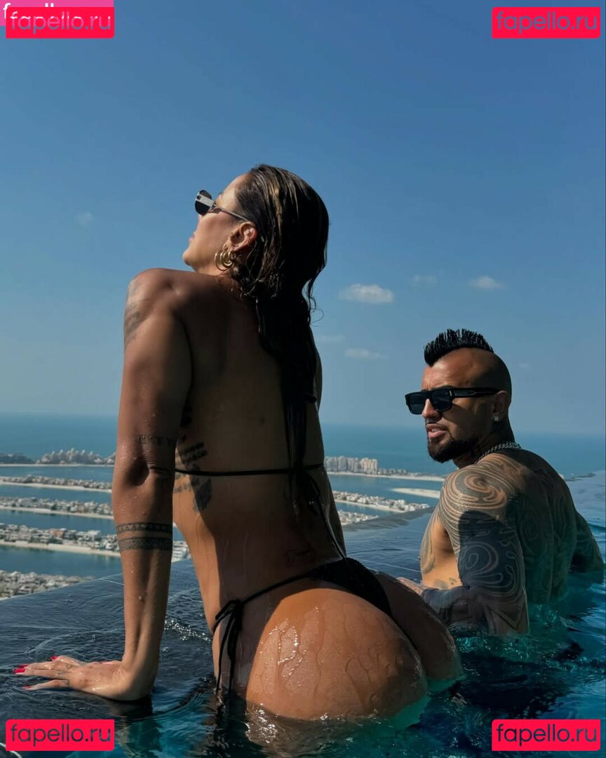 Sonia Isaza / Sonia_Isaza1 / niaisazaoficial Onlyfans Photo Gallery 