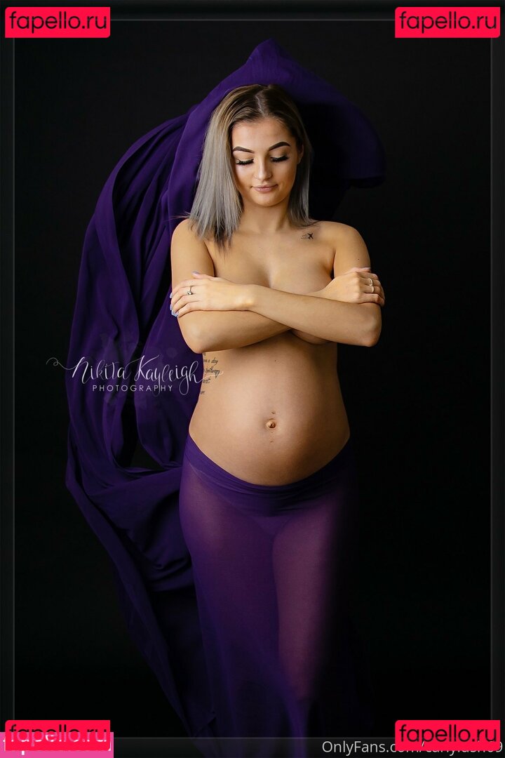 Tieexx / tieganli / tiexox2 Onlyfans Photo Gallery 