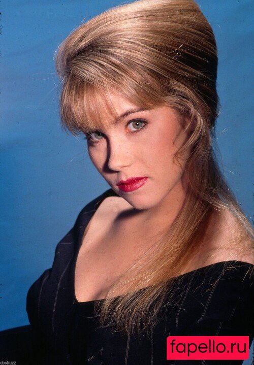 1capplegate / Christina Applegate Nude Onlyfans Photo 17