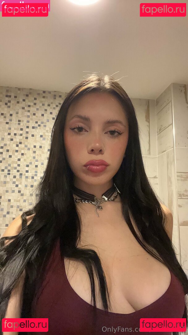 zoelovv05 Onlyfans Photo Gallery 