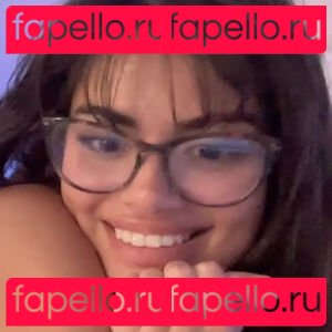 pouty__official / poutyselenaa Onlyfans Photo Gallery 