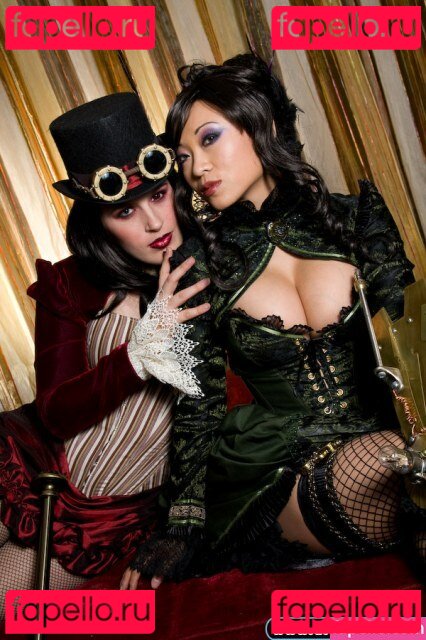 Yaya Han / yayahan Onlyfans Photo Gallery 