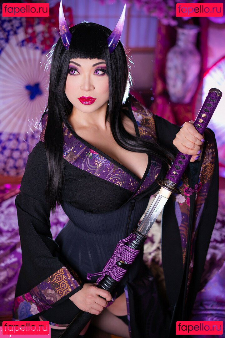Yaya Han / yayahan Onlyfans Photo Gallery 
