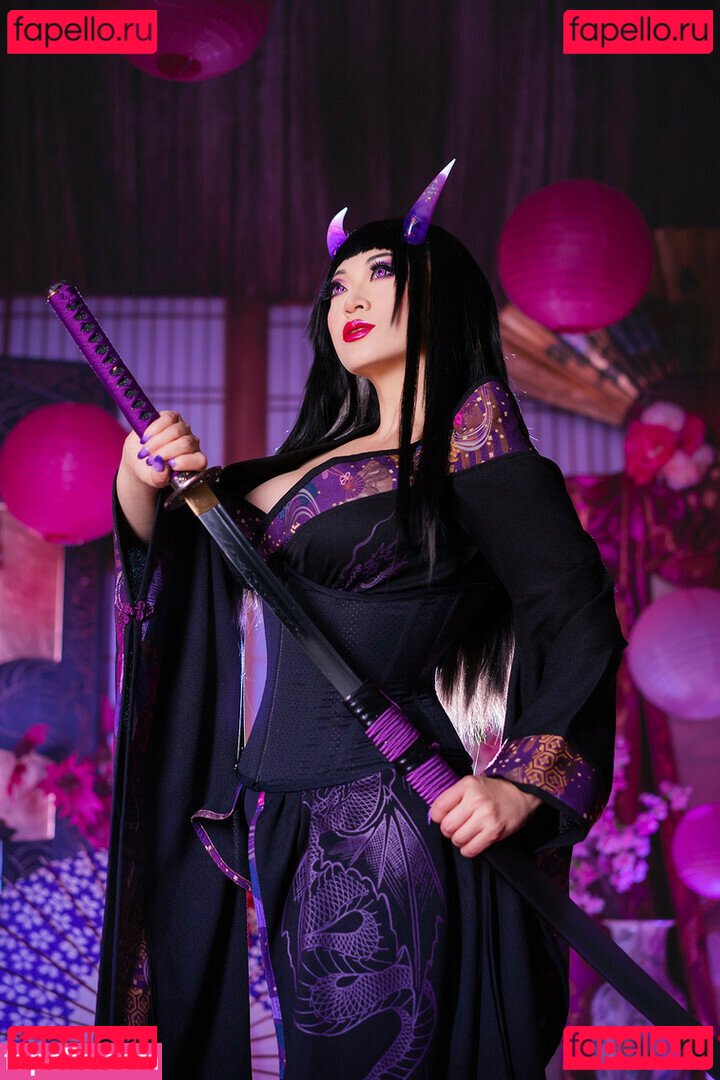 Yaya Han / yayahan Onlyfans Photo Gallery 