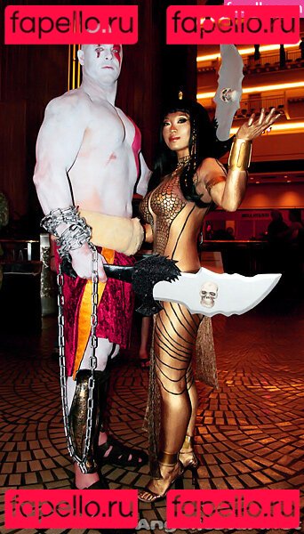 Yaya Han / yayahan Onlyfans Photo Gallery 