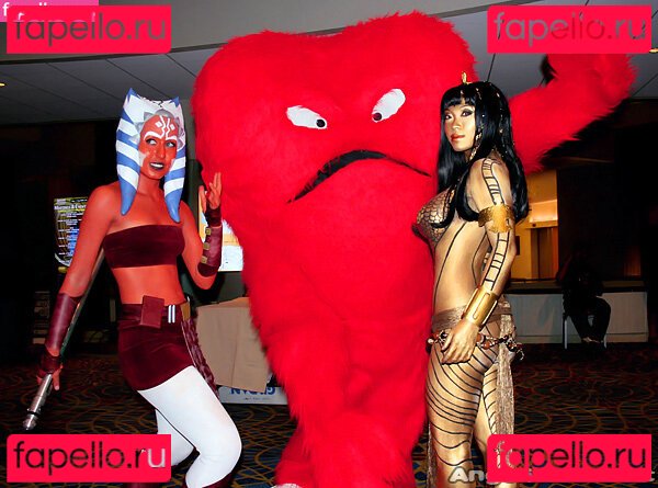 Yaya Han / yayahan Onlyfans Photo Gallery 