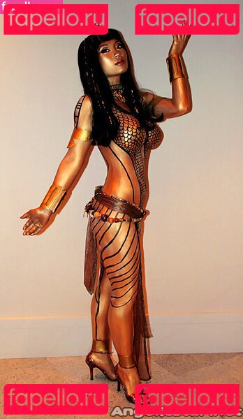 Yaya Han / yayahan Onlyfans Photo Gallery 