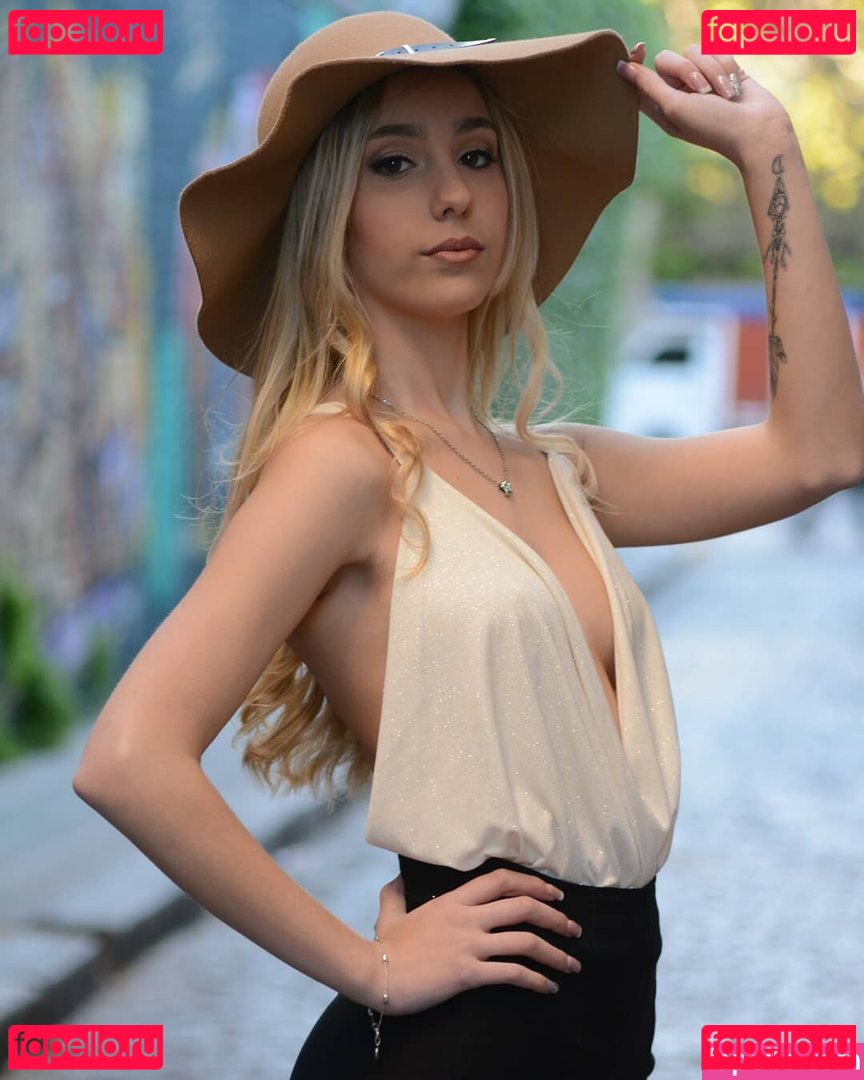 agusdigri / agusdigri_ Onlyfans Photo Gallery 