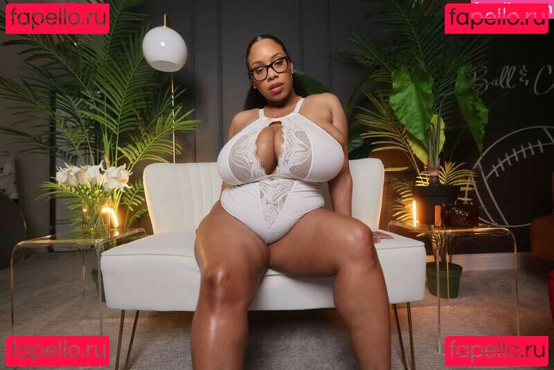 OnlyOneRhonda Onlyfans Photo Gallery 