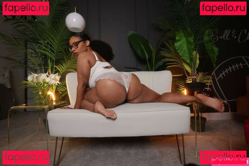 OnlyOneRhonda Onlyfans Photo Gallery 