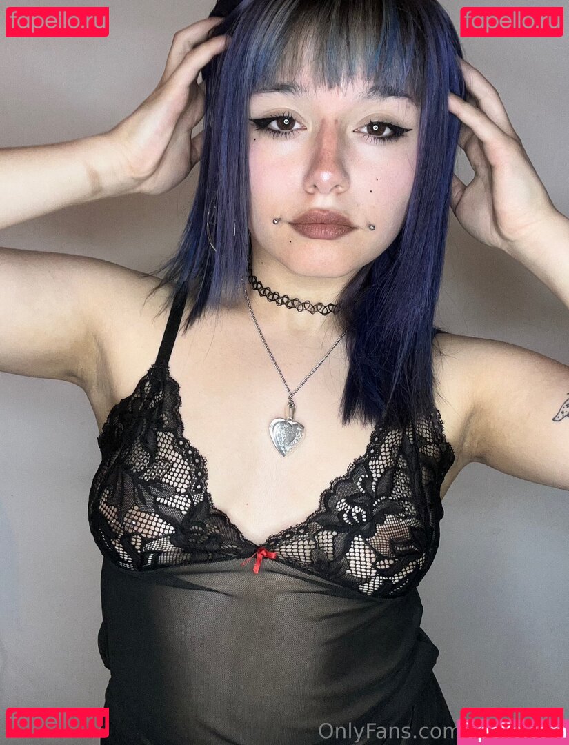 Gothymia / miasbloom Onlyfans Photo Gallery 