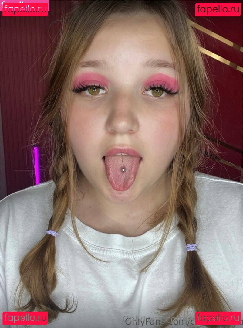 emmalucey / emmaluxey Onlyfans Photo Gallery 