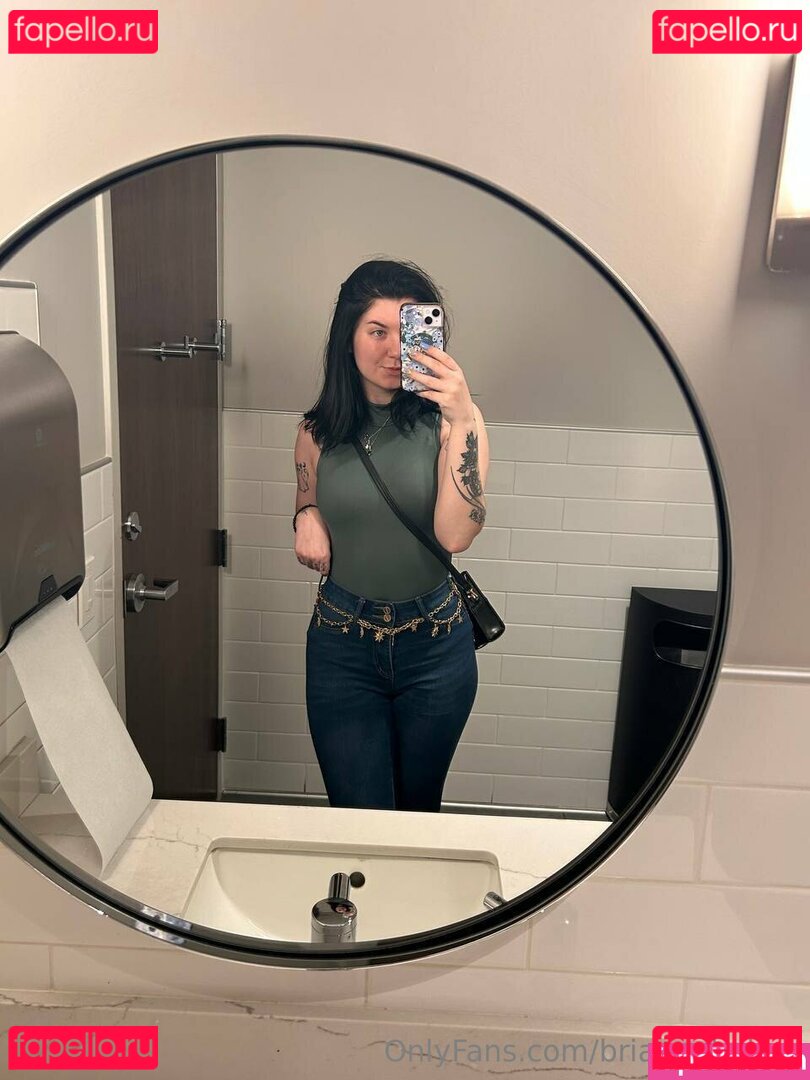 _briannaholmes / briannaholms Onlyfans Photo Gallery 