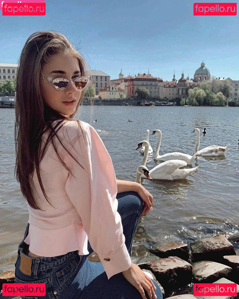Anastasiia Syniavina / anastasiia_sin / u192461959 Onlyfans Photo Gallery 
