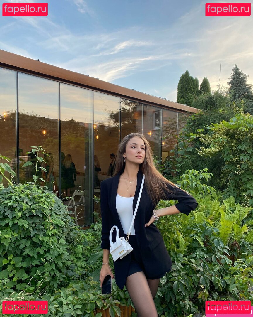 Anastasiia Syniavina / anastasiia_sin / u192461959 Onlyfans Photo Gallery 