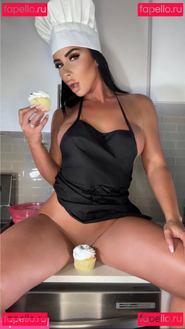 Clare Cochrane / clarecochrane23 / cochraneclare3 Onlyfans Photo Gallery 