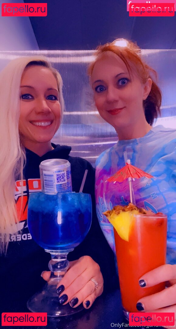 jjslivear / livejj Onlyfans Photo Gallery 