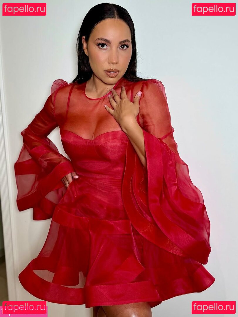 Jurnee Smollett / jurneesmollett Onlyfans Photo Gallery 