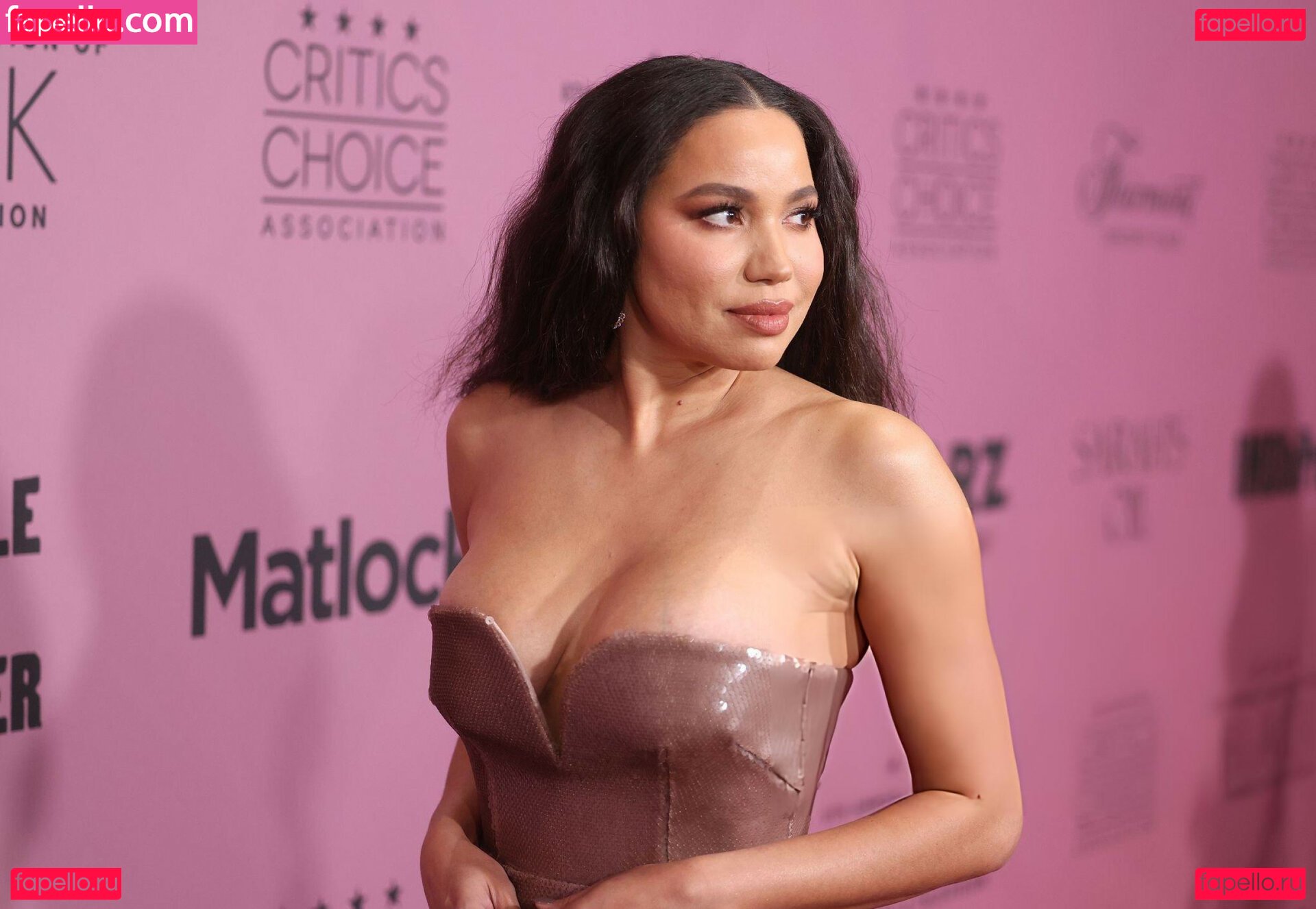 Jurnee Smollett / jurneesmollett Onlyfans Photo Gallery 