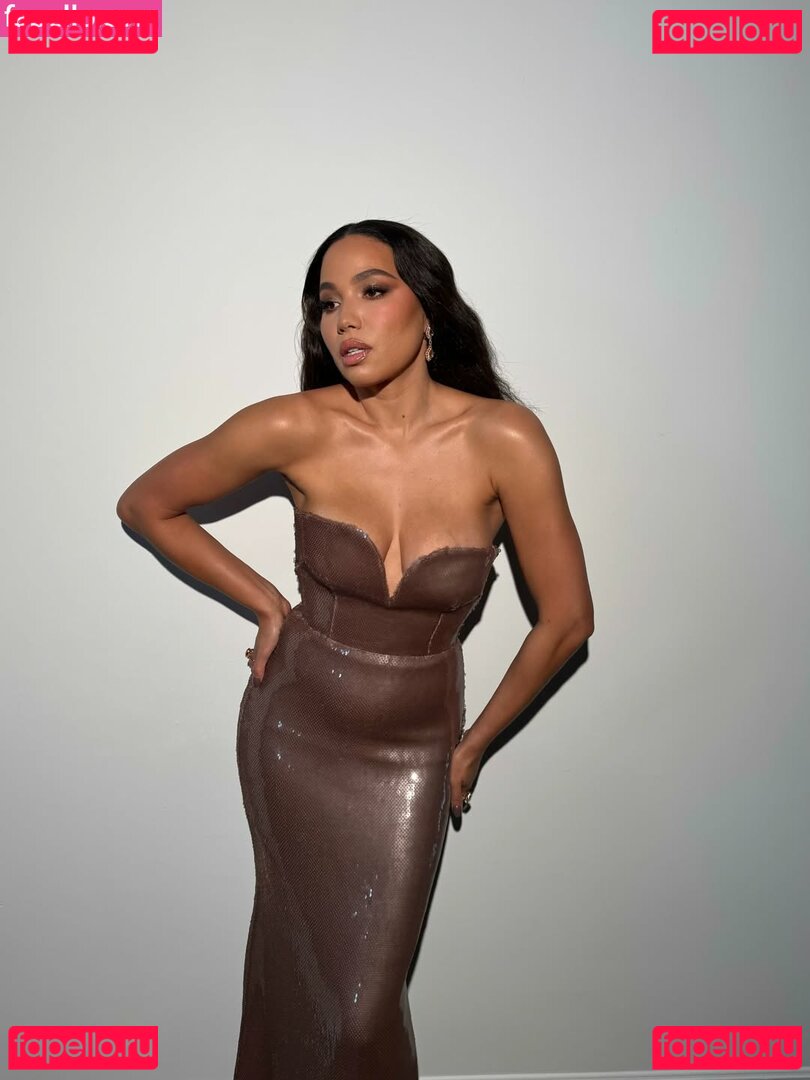 Jurnee Smollett / jurneesmollett Onlyfans Photo Gallery 