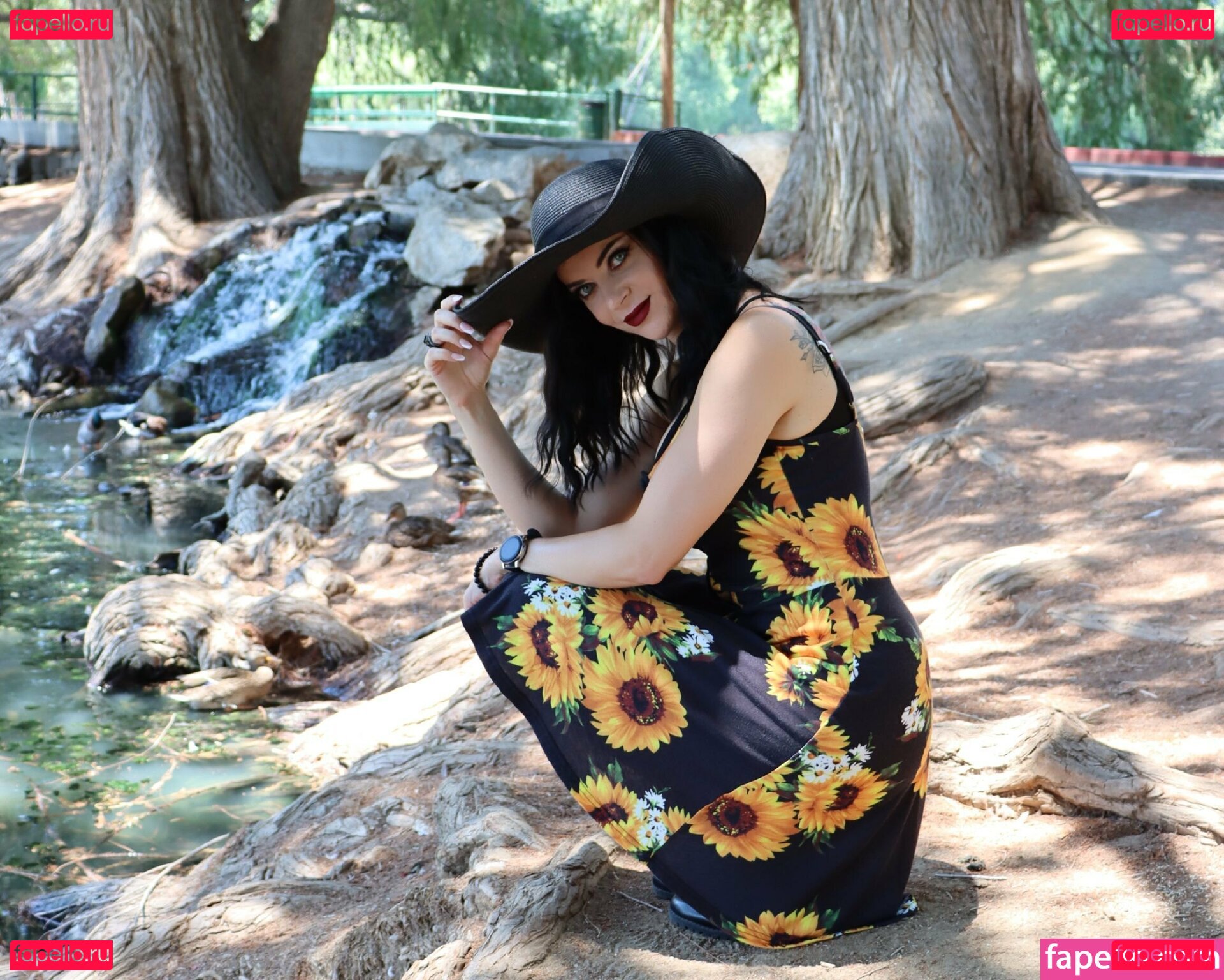 Meganrandom / itsmeganrandom Onlyfans Photo Gallery 