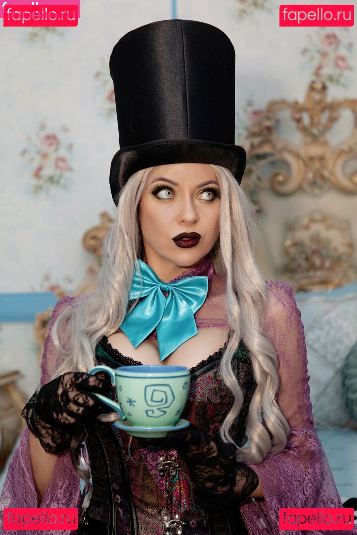 Meganrandom / itsmeganrandom Onlyfans Photo Gallery 