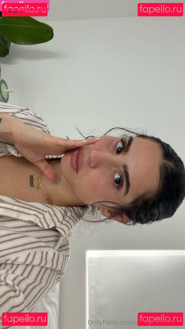 Angelaalvarez / angeelaalvarezz Onlyfans Photo Gallery 