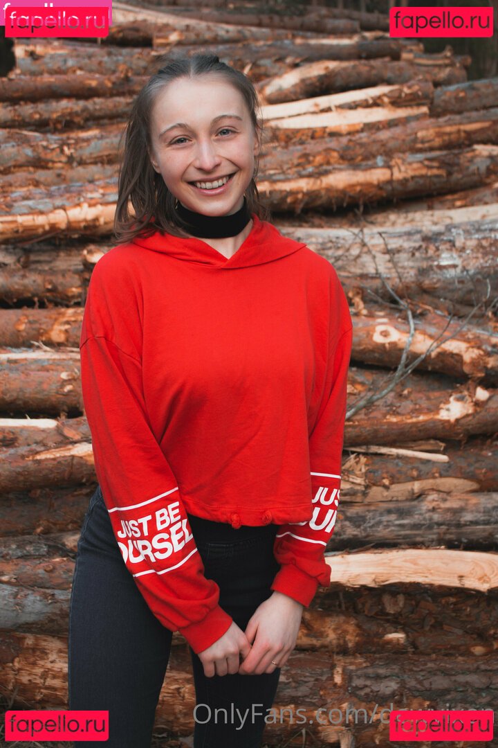 dewvixen / dezvixen Onlyfans Photo Gallery 