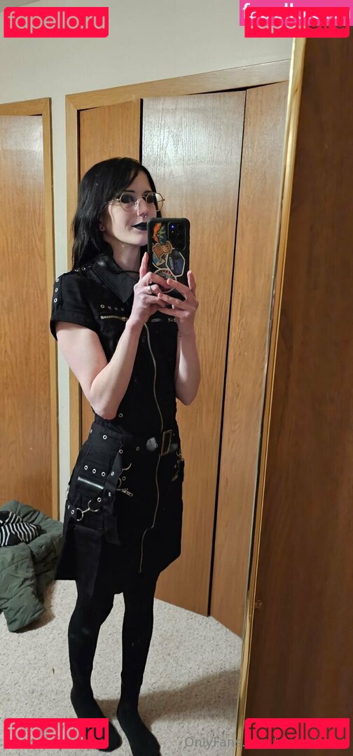 violavixen / violavixene Onlyfans Photo Gallery 