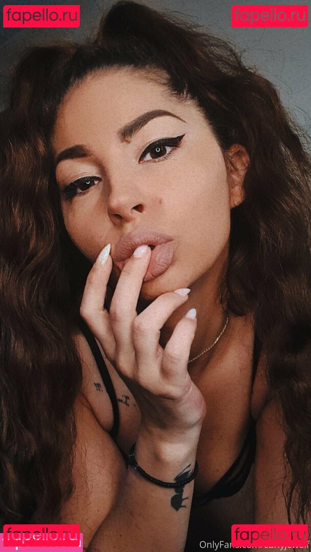 curlyjewelfree / truebeautyjewels Onlyfans Photo Gallery 