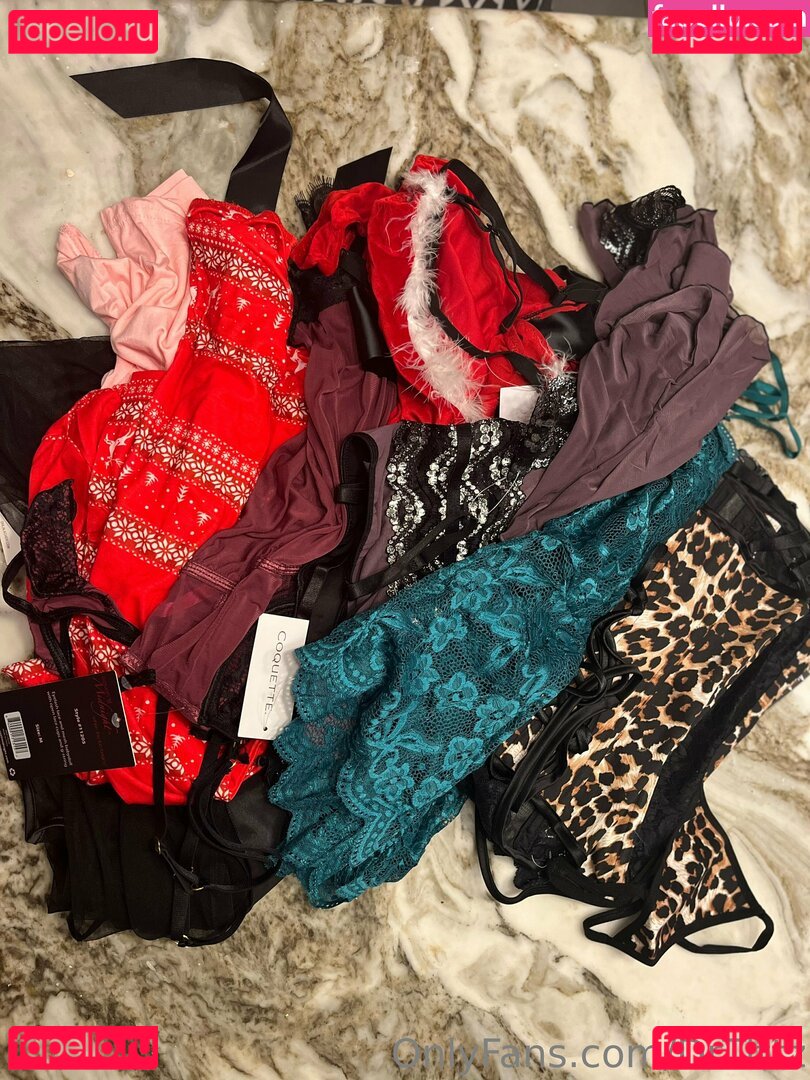 dangerous.daphne / daphnedangereux Onlyfans Photo Gallery 