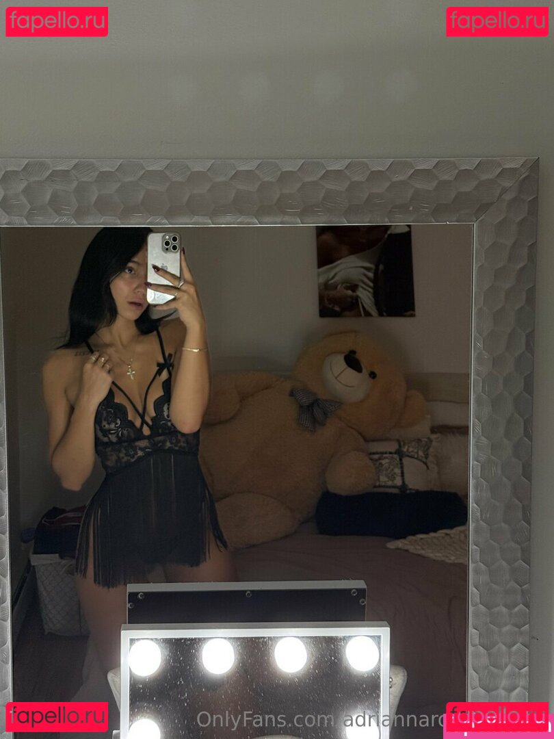 adriannarodrgz / adriannarodriguezxo Onlyfans Photo Gallery 
