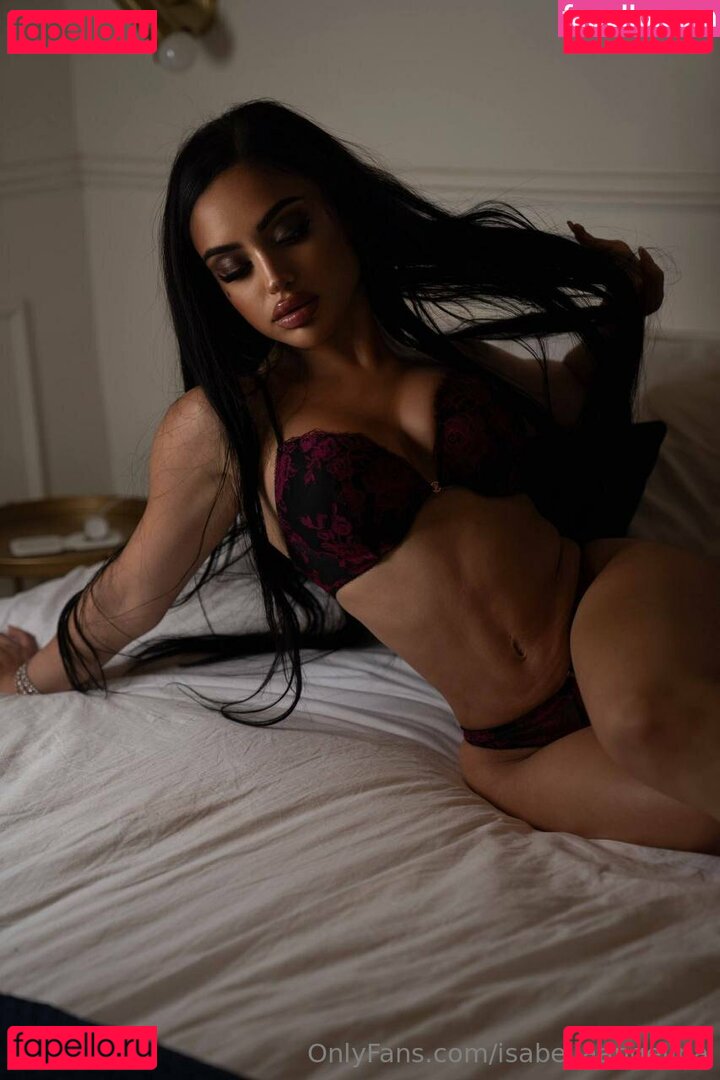 isabellaangelina / labebesitadiosa Onlyfans Photo Gallery 