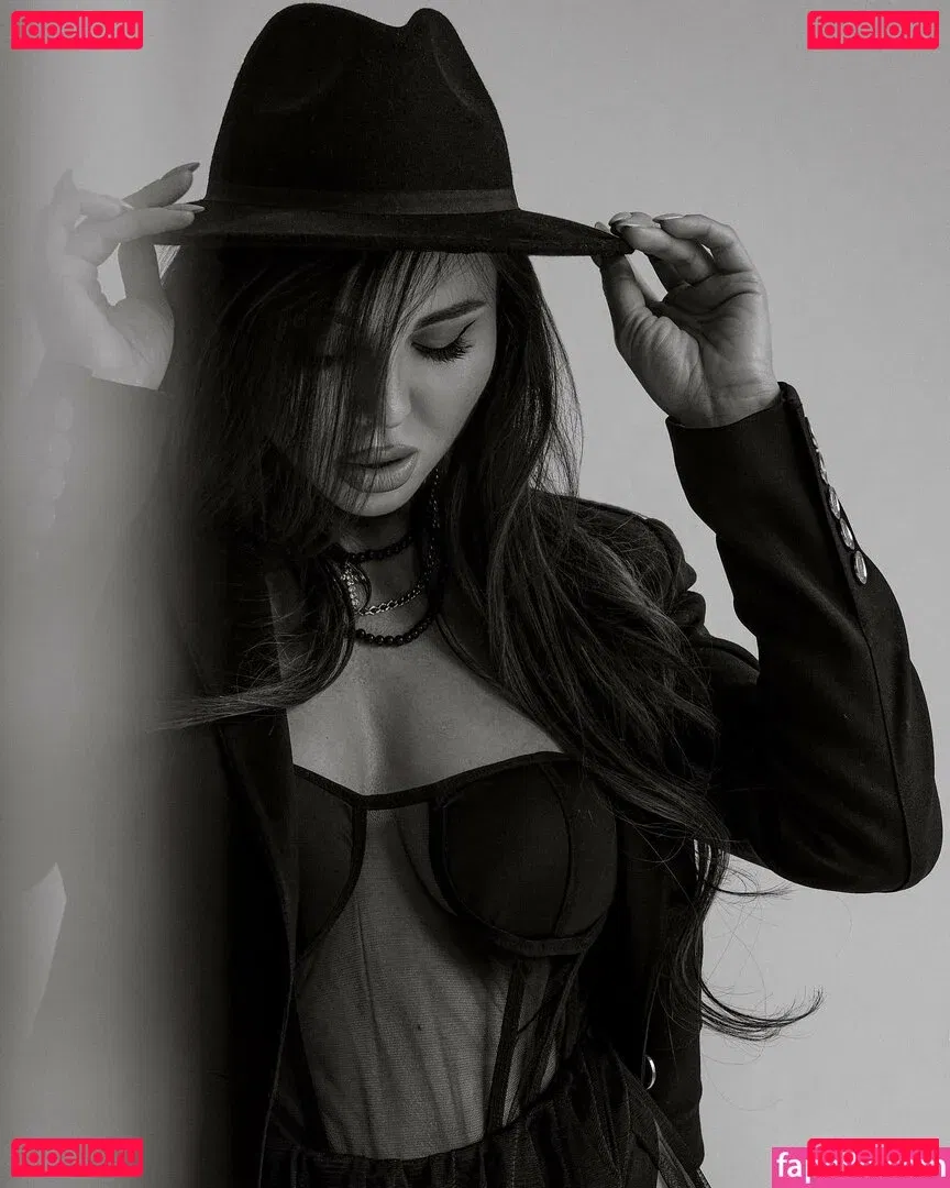 Lybov Kalish Onlyfans Photo Gallery 