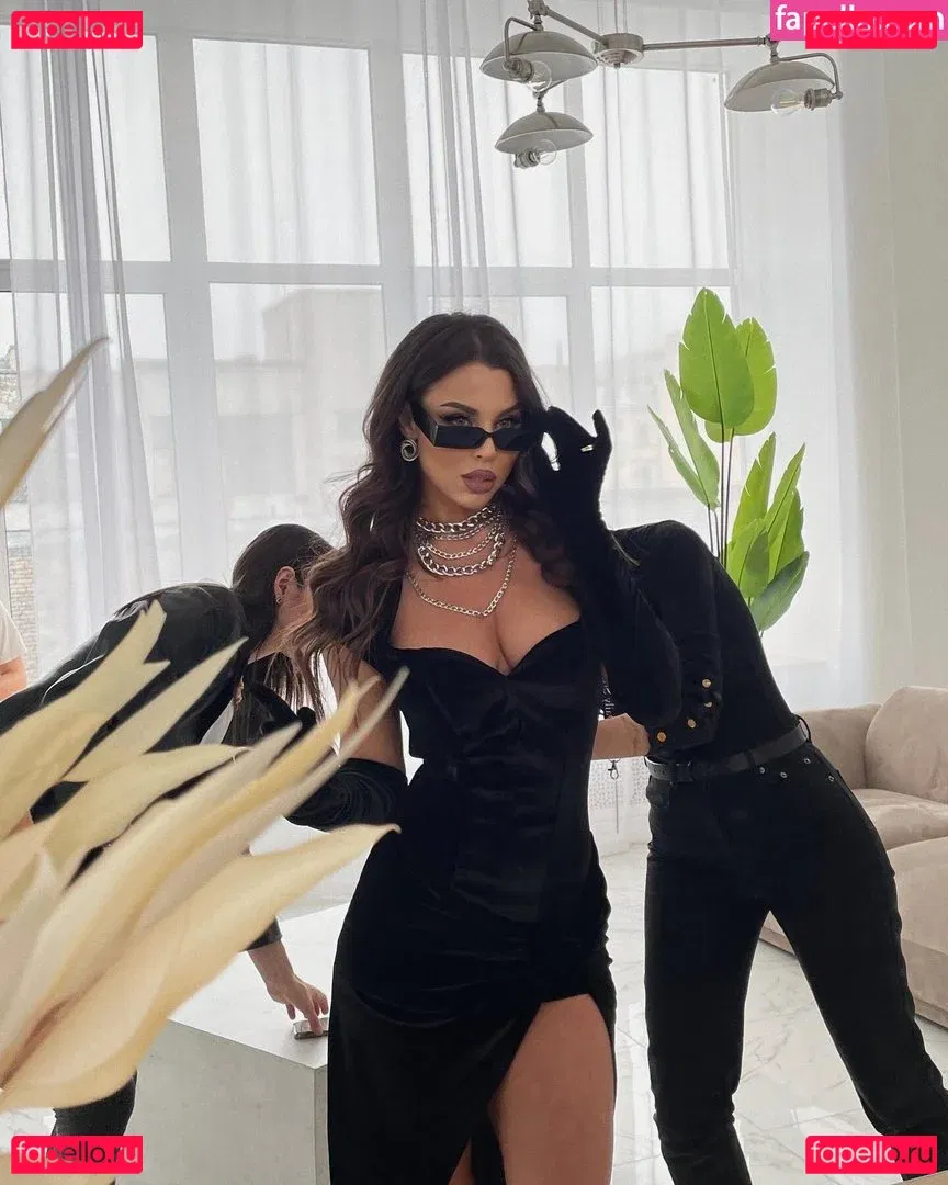 Lybov Kalish Onlyfans Photo Gallery 